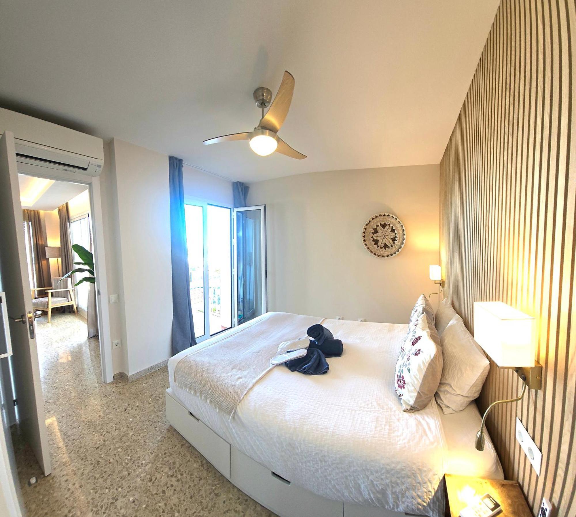 Seaview Retreat Torremolinos City Center, With Pool And Amazing Views By Namaste Elite エクステリア 写真