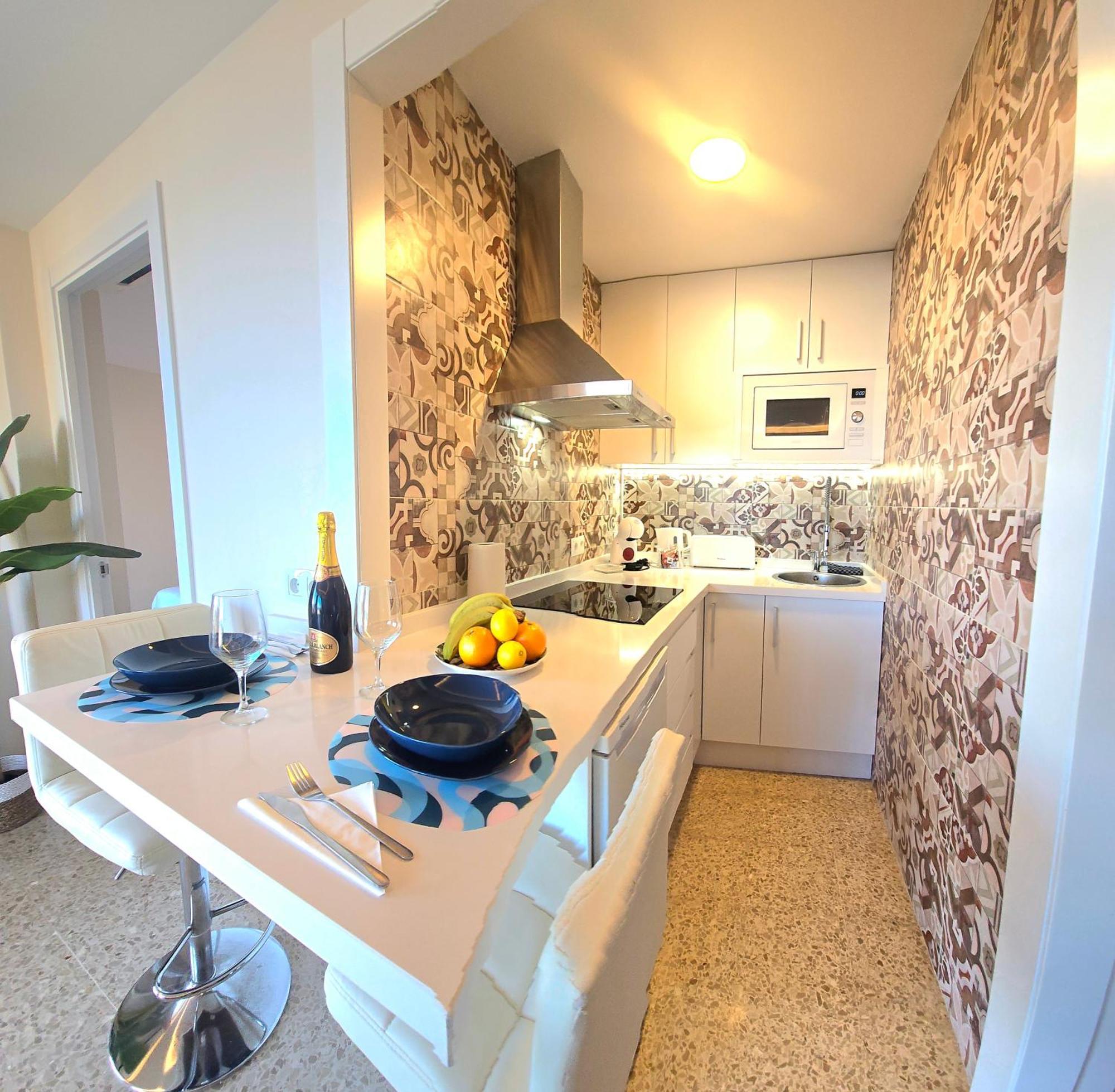 Seaview Retreat Torremolinos City Center, With Pool And Amazing Views By Namaste Elite エクステリア 写真
